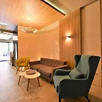 Apeiro Avant-garde 5*