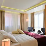 Apeiro Avant-garde Hotel 5*