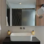 Apeiro Avant-garde Hotell