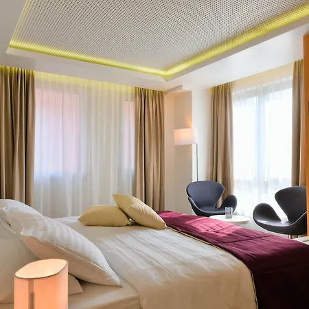 Apeiro Avant-garde Отель 5*