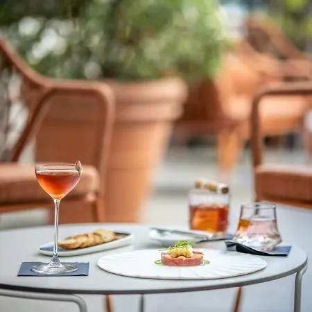 Apeiro Avant-garde Сараево