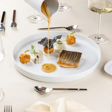 Apeiro Avant-garde 5*
