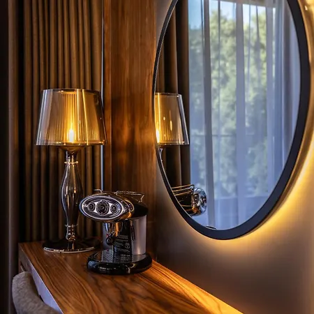 Apeiro Avant-garde 5*