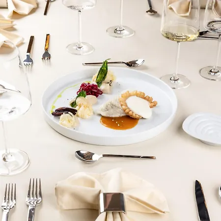 Apeiro Avant-garde 5* Sarajevo