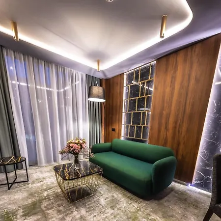 Apeiro Avant-garde Отель 5*