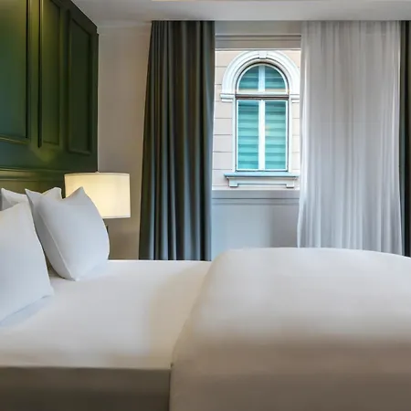 Hotel Apeiro Avant-garde