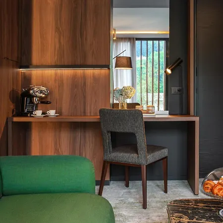 Hotel Apeiro Avant-garde