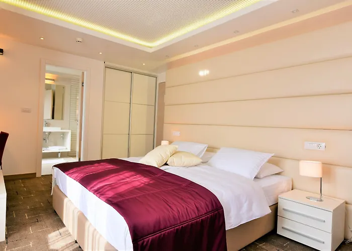 Apeiro Avant-garde 5*