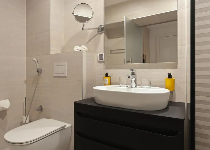 Apeiro Avant-garde Hotel 5*