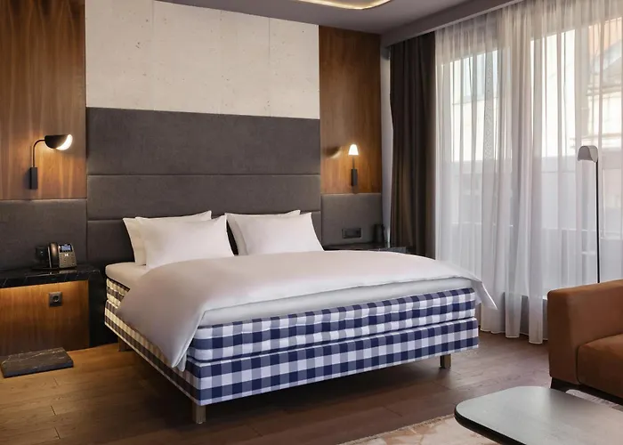 Apeiro Avant-garde Hotel 5*