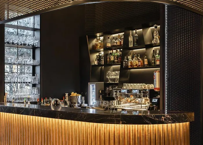 Hotel Apeiro Avant-garde 5*