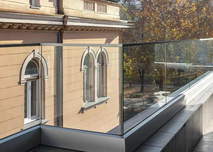 Apeiro Avant-garde Σαράγεβο