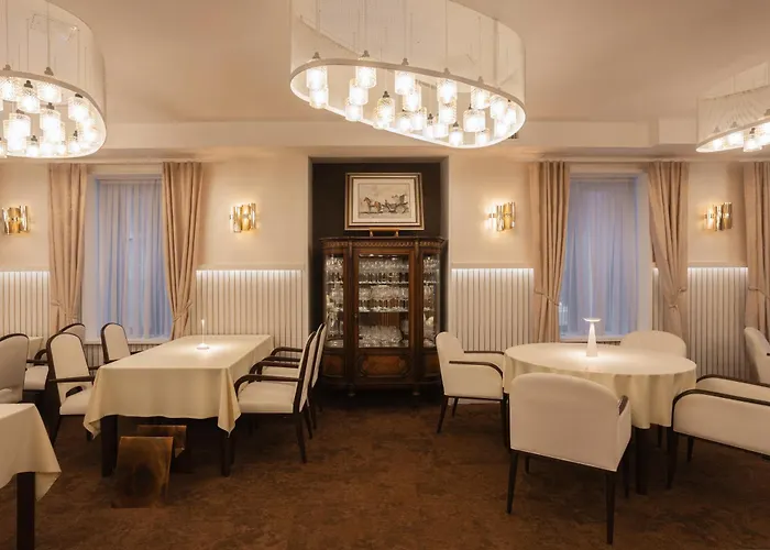 Hotel Apeiro Avant-garde